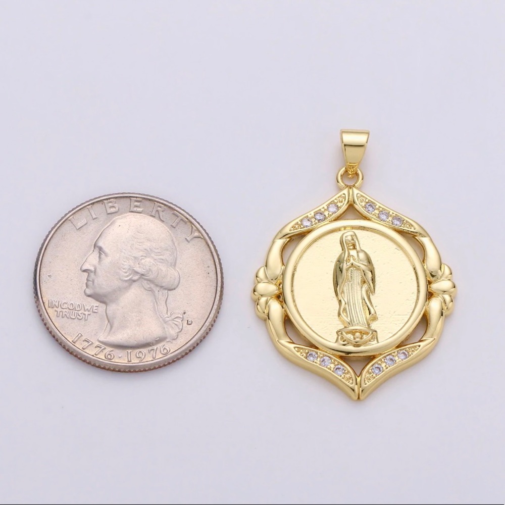 Virgin Mary Medallion Necklace | 14k Gold Filled - Picture 9 of 10